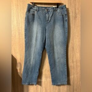 Style & Co. Mid Rise Curvy Capri Size 12